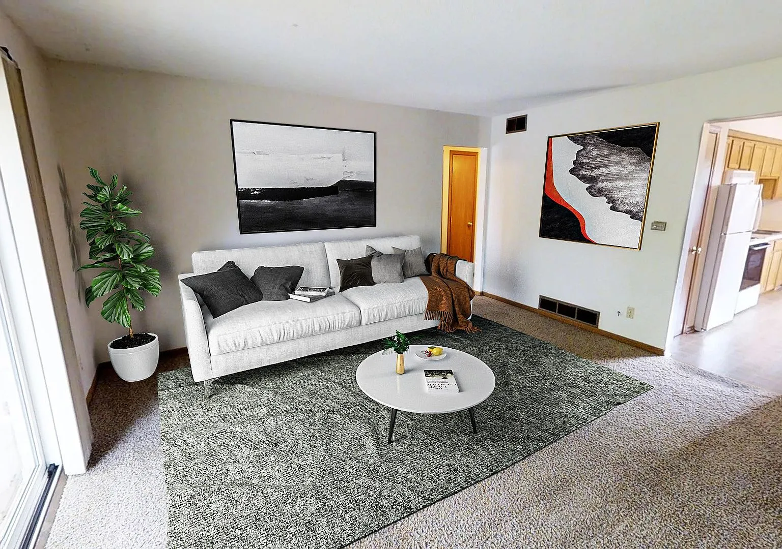 263 N. Hyland — Photo 2