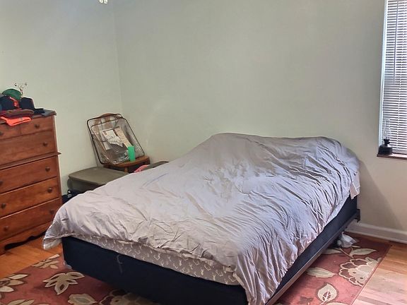 4th image of 7114 Jamieson Ave #1F