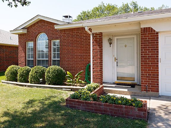 4th image of 6516 Nellie Dr
