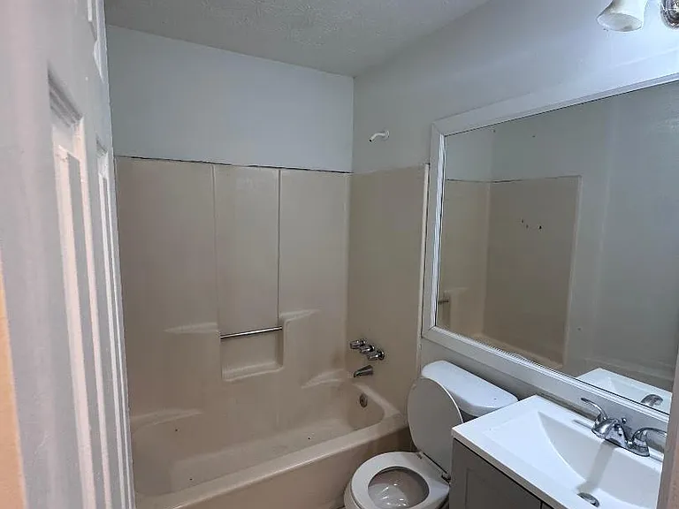 528 Fort St — Photo 1