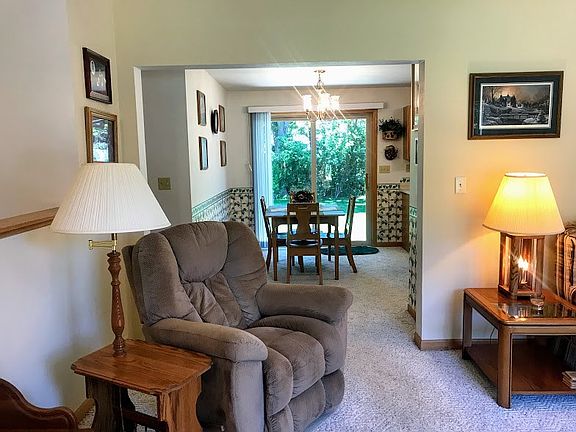 4th image of 3340 Bridlewood Dr