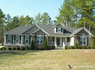12240 Oakcroft Trl, Laurinburg, NC 28352