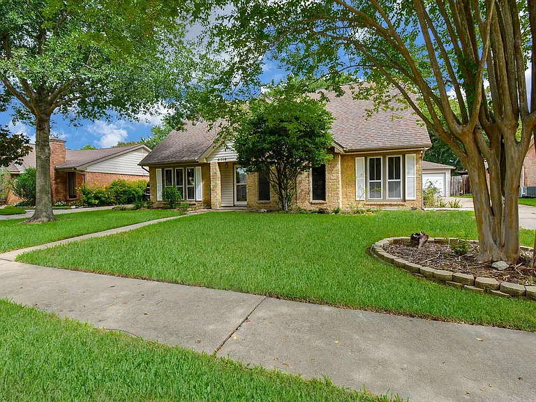 21318 Park Valley Dr — Photo 5