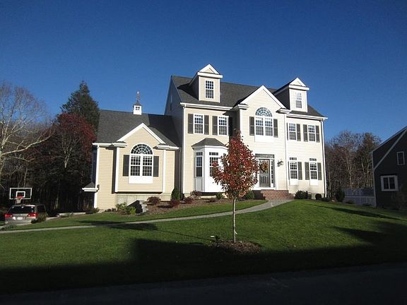 3rd image of Plan E Veterans Pl