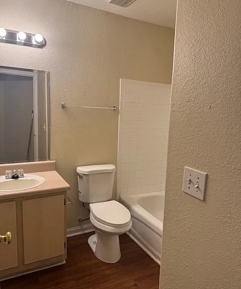 2nd Bathroom