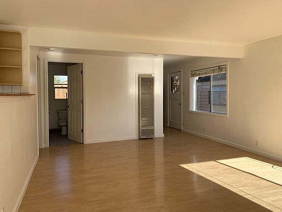 4th image of 1108 Vallejo Ave