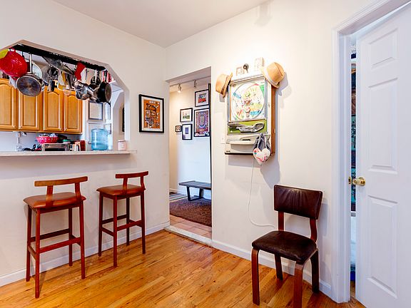 4th image of 337 W 21st St APT 5B