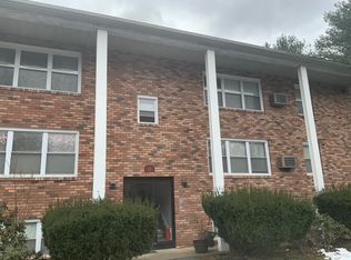 17 Ashdown Rd APT C, Ballston Lake, NY 12019