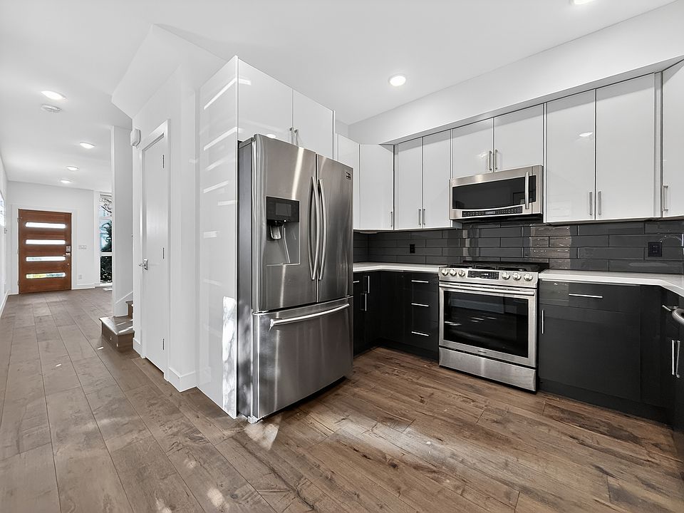 1st image of 809C NW 52nd St