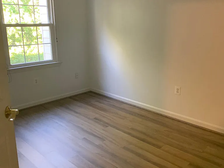 Guest bedroom 2