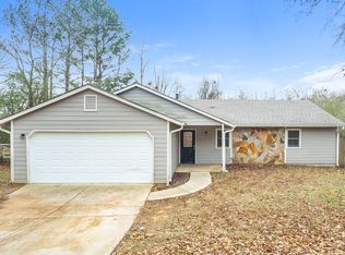 9453 Forest Knoll Dr, Jonesboro, GA 30238
