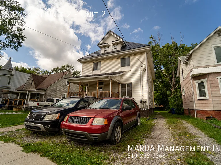 215 Park St #2 — Photo 22
