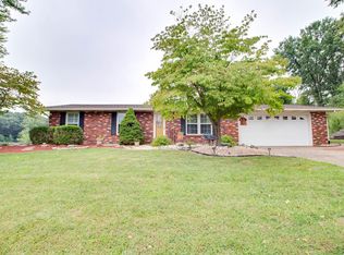 5208 Roach Rd, Godfrey, IL 62035