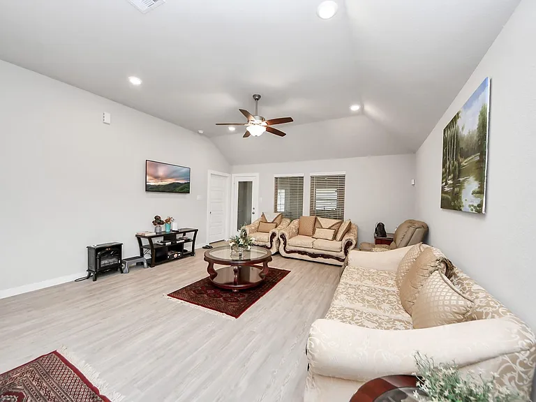 2610 Blue Abbott Dr — Photo 23