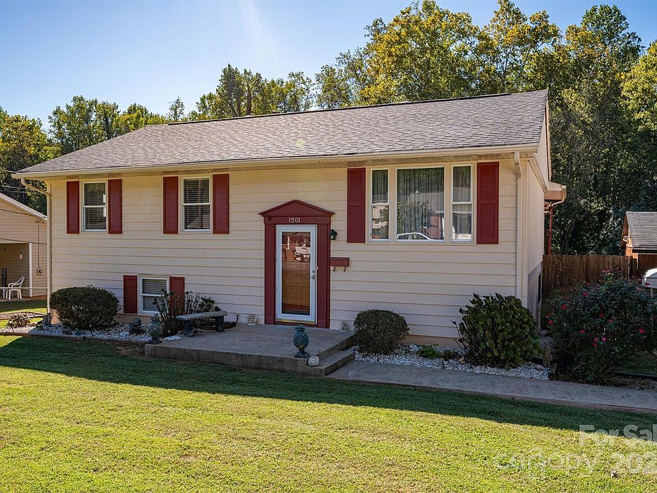 1st image of 1501 Fern Forest Dr