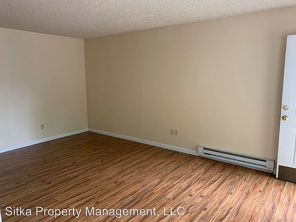 2nd image of 3212 SE 9th Ave APT 1