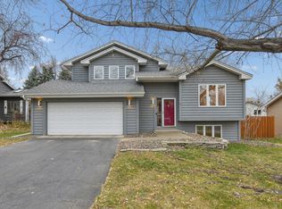 13762 Carmody Dr, Eden Prairie, MN 55347