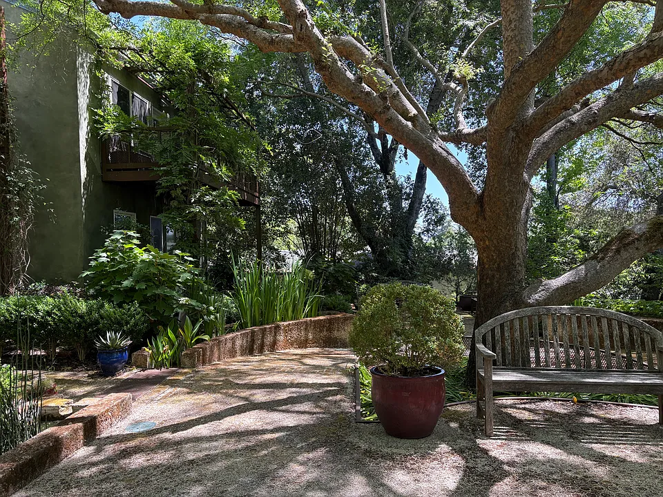 front garden area with seating and water treatments
