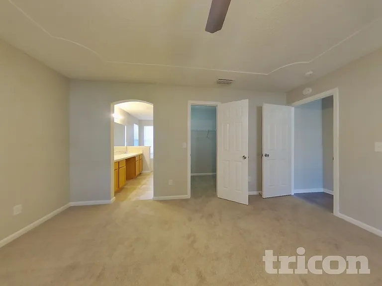 391 Summit Dr — Photo 6