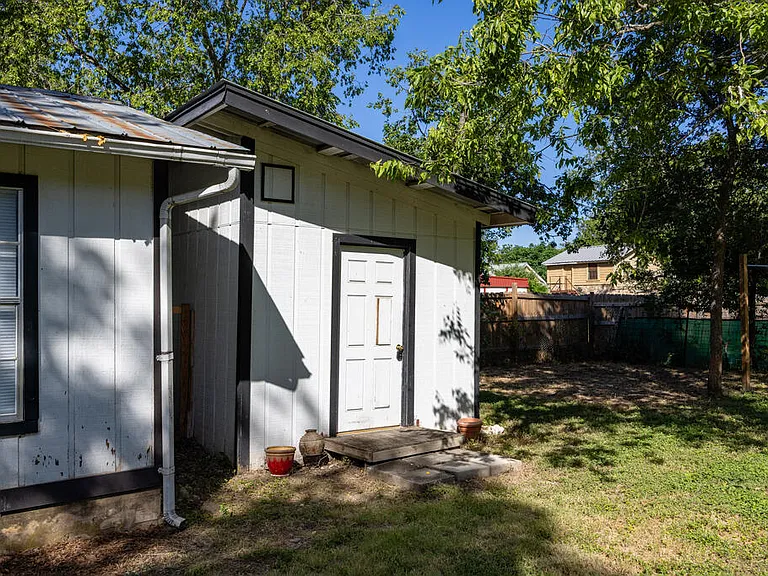 324 Lytle St — Photo 24