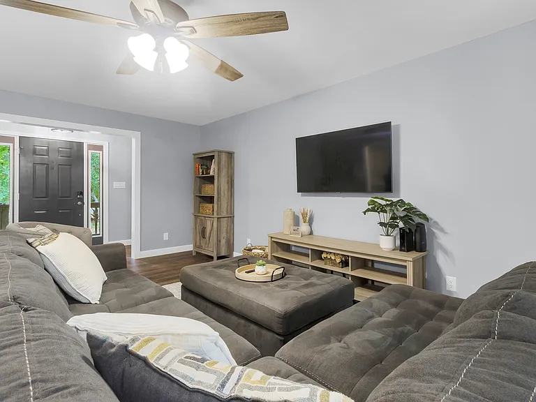 2317 Country Club Rd — Photo 30