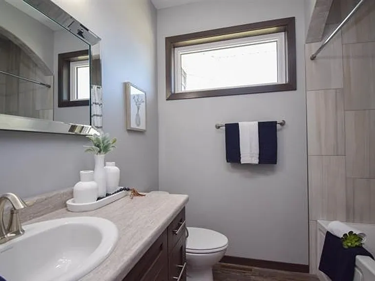 416 E Cairos Pl — Photo 11