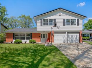 7830 Kensington Ln, Hanover Park, IL