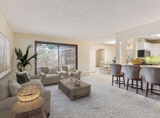 7520 Cahill Rd APT 316A, Edina, MN 55439