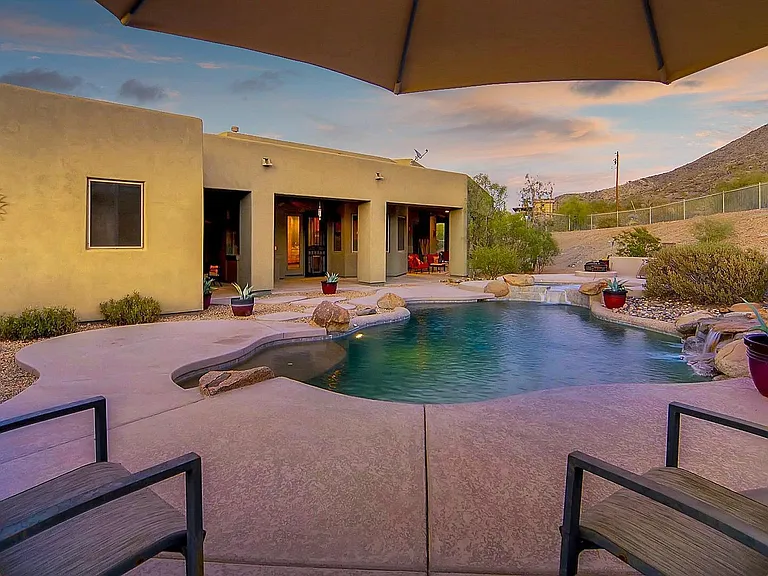 2715 W Cheyenne Dr — Photo 14