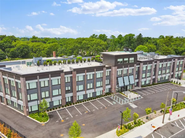 218 Middle Neck Road #302, Great Neck, NY 11021