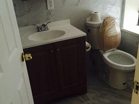 2nd image of 1811 Fairmount Ave #2