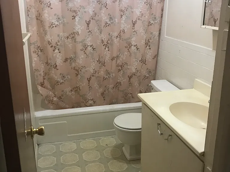 202 McFarland St — Photo 7