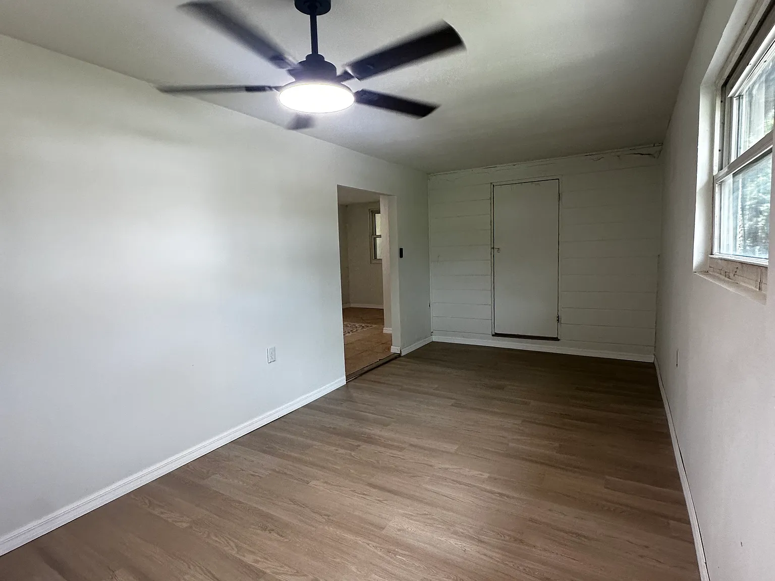 2 bed, 1172 sqft, $1,700 — Photo 2