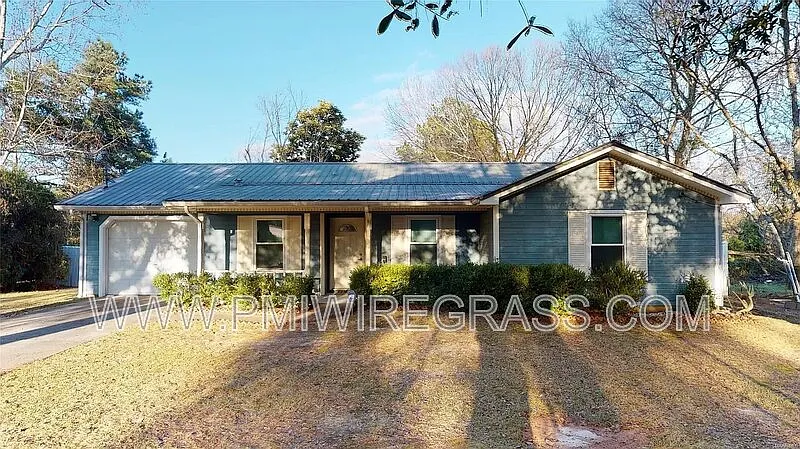 3 bed, 2.0 bath, 1180 sqft, $1,550 — Photo 1