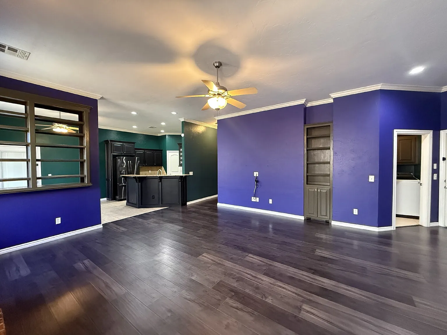 3 bed, 2.0 bath, 1947 sqft, $1,875 — Photo 3