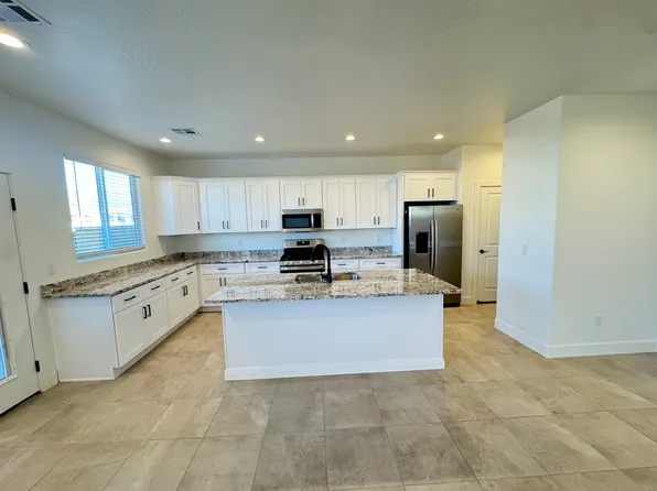 155 N 2470 W, Hurricane, UT 84737