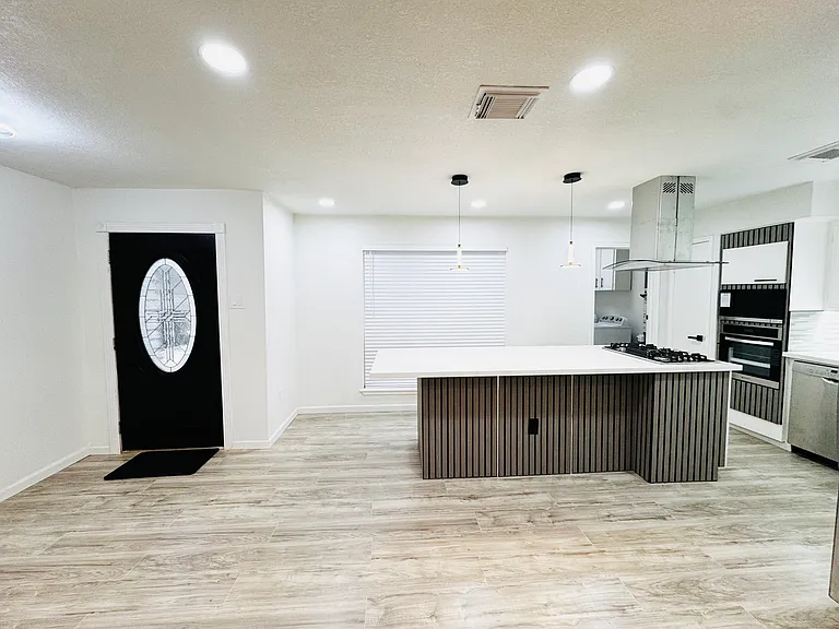 2326 Briarview Dr #1 — Photo 12