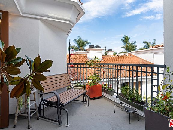 4th image of 3235 Sawtelle Blvd APT 12