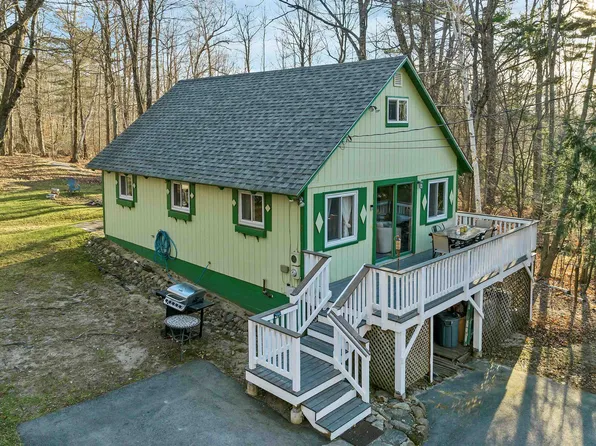 2 Bishops Gate Road, Wolfeboro, NH 03894