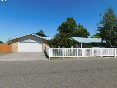 807 Chenowith St, Umatilla, OR, 97882