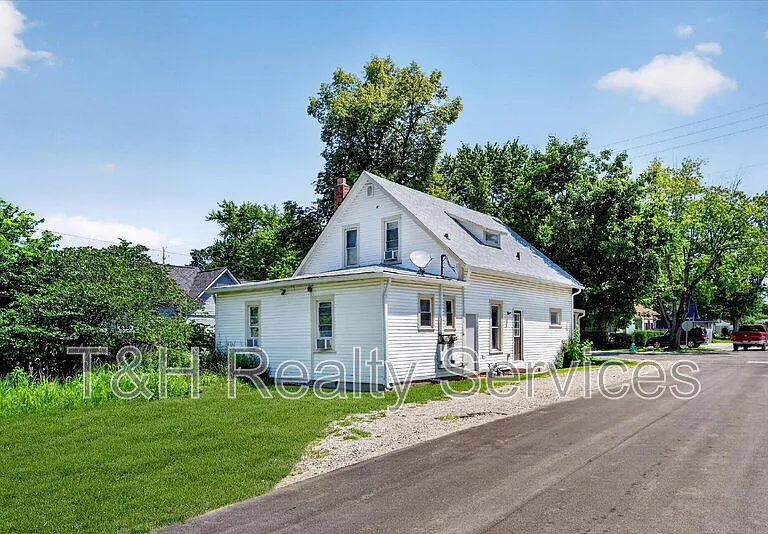 100 N Muessing St — Photo 26