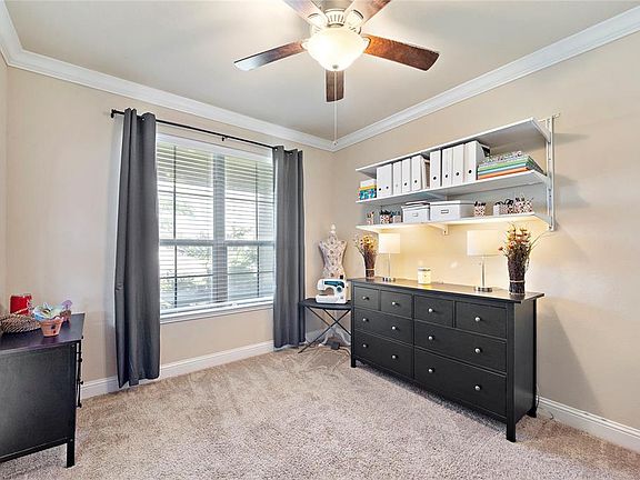 4th image of 2127 Llerena Ln