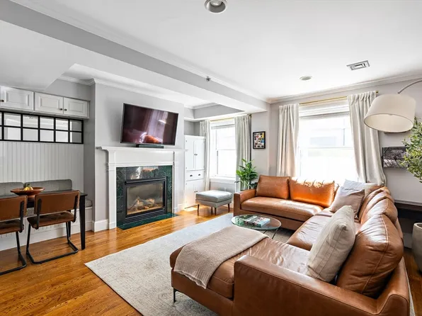 402 Marlborough St APT 1, Boston, MA 02115