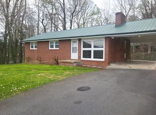 1506 Southwest Ave, Johnson City, TN 37604