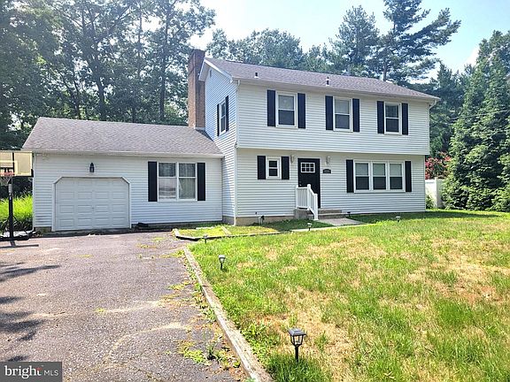 5th image of 2258 Quail St
