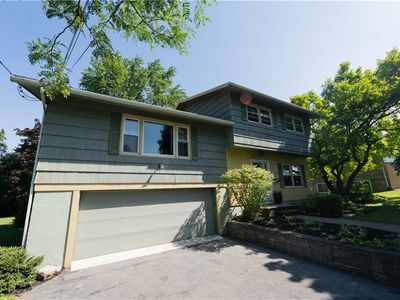 2 Northridge Rd, Syracuse, NY, 13214