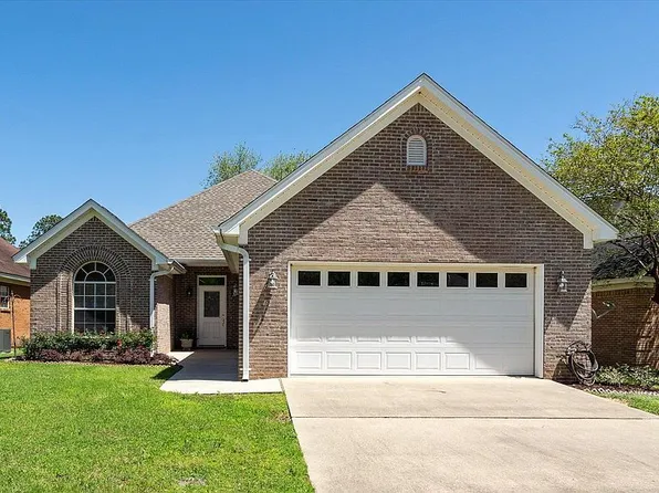 151 Club Dr, Fairhope, AL 36532