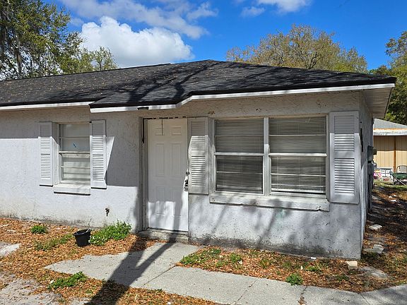2nd image of 1023 Birchwood Ct APT 1
