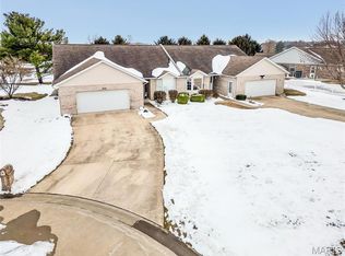 102 Eagle Ct, Waterloo, IL 62298