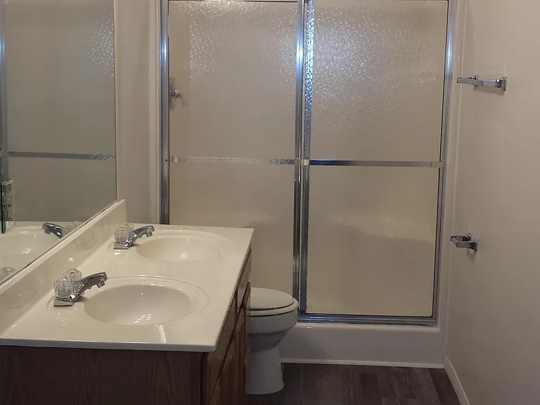 137 Rockyreef Cir — Photo 44